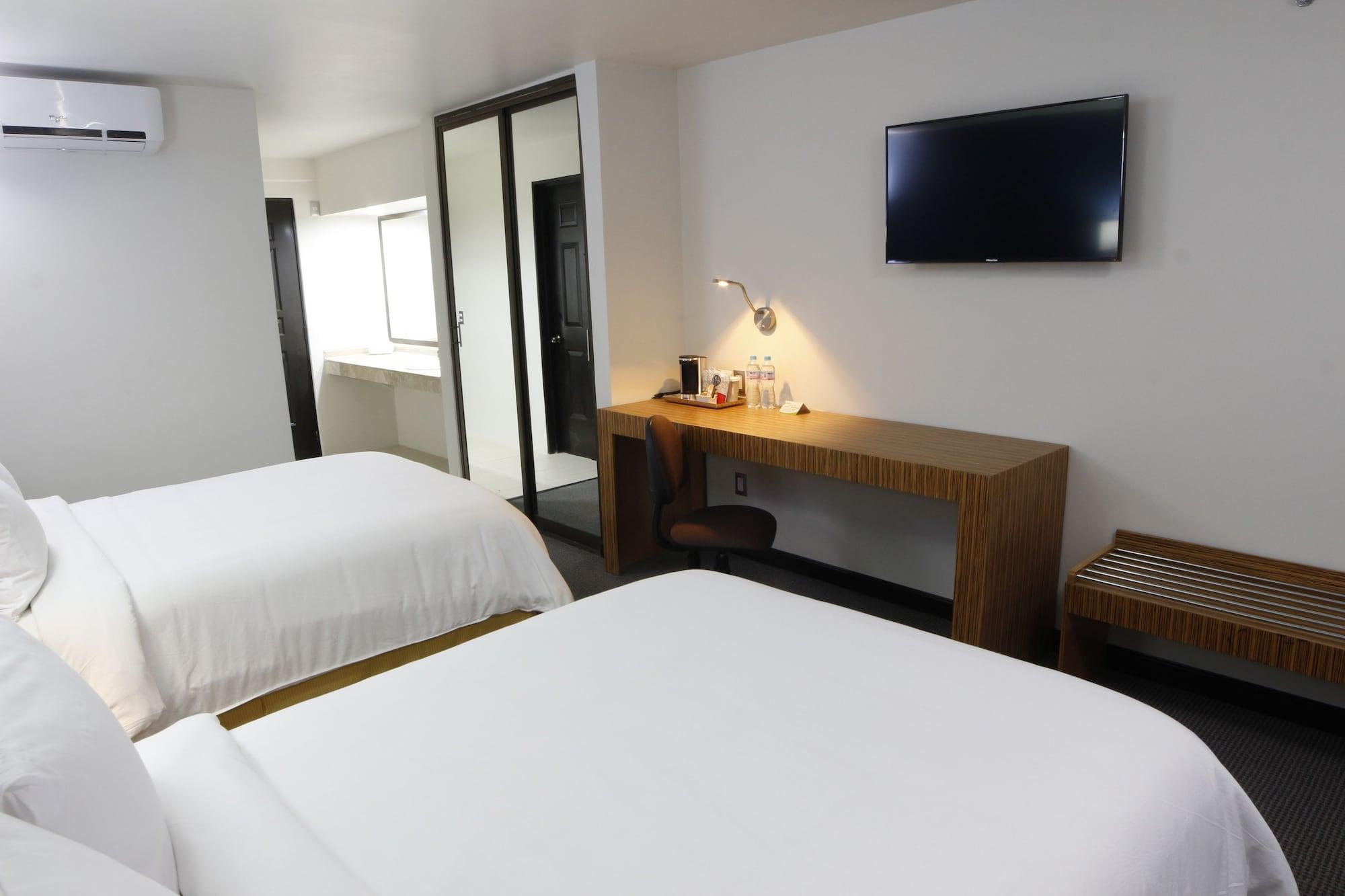 Radisson Hotel & Convention Center Толука Екстериор снимка